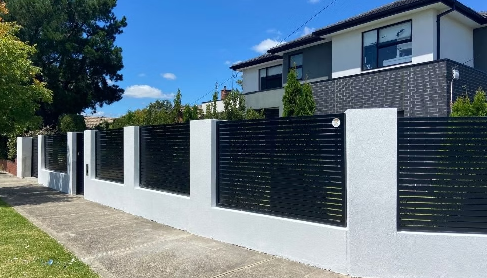 Horizontal fences