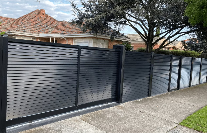 Horizontal fences